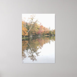 Lienzo Reflexión Colorida Sobre El Agua