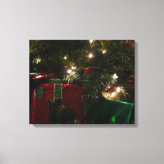 Lienzo Regalos bajo el feriado de los Navidades de árbol