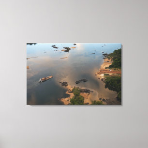 Lienzo Río Essequibo, río más largo de Guyana, y