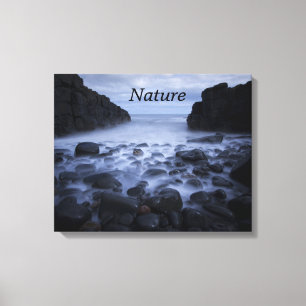 Lienzo Rocas y guijarros a lo largo del océano