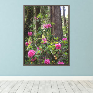 Lienzo Rododendros rosas en una flor forestal