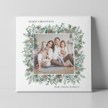 Lienzo Rústico invierno Vegetación Festividad Festividad<br><div class="desc">El elegante y rústico diseño de arte de pared de la foto de las vacaciones "Feliz Navidad" presenta una corona cuadrada de vegetación acuática de invierno enmarcada en una imagen familiar favorita. Personalice su elección de saludos y el apellido de su familia.</div>