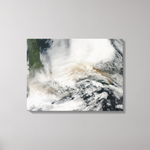 Lienzo Sarychev enarbola soplar a través del mar de