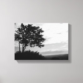 Lienzo Silhouette de árbol en blanco y negro