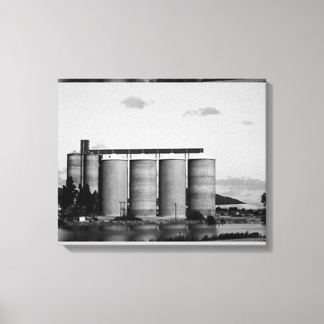 Lienzo Silos De Grano Rurales Monocromo Blanco Y Negro (Anverso)