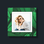 Lienzo Su vegetación fotográfica<br><div class="desc">Hecho para parecer dimensional,  un patrón de planta tropical crea un marco hermoso para tu foto favorita en este lienzo envuelto. **CONSEJO: Si usas una placa cuadrada,  tal vez necesites recortar tu foto a un cuadrado ANTES de subirla para obtener los mejores resultados.</div>