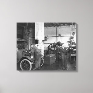 Lienzo Taller de reparación de automóviles, 1919