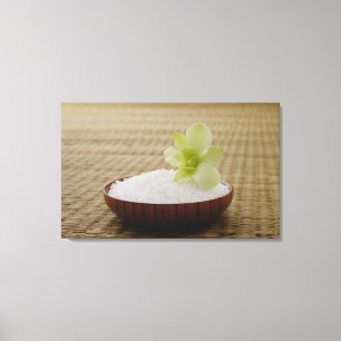 Lienzo Tazón de arroz con una flor en una alfombra de tat