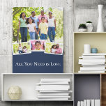 Lienzo Todo lo que necesitas es amor azul y blanco<br><div class="desc">Lienzo envuelto con estilo para crear su propio collage de fotos único. El diseño contiene 4 de tus fotos favoritas (familia, boda, mascotas, etc.), dispuestas como una imagen principal ligeramente superpuesta con 3 fotos más pequeñas. Los marcos blancos y la tipografía moderna y blanca completan el aspecto con la frase...</div>