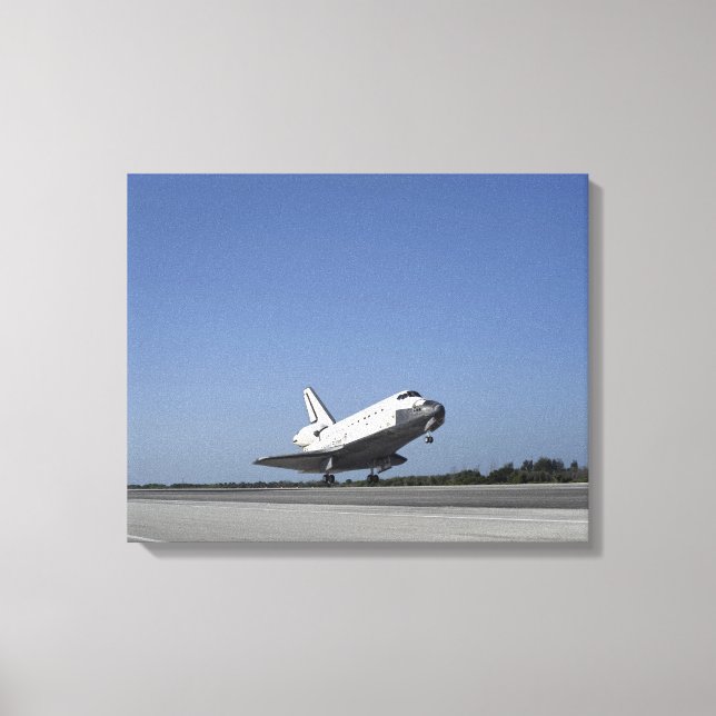Lienzo Transporte espacial Atlantis acercándose a la pist (Anverso)
