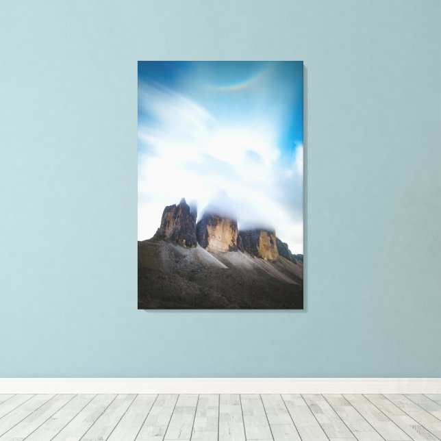 Lienzo Tre Cime di Lavaredo nubes y arcoíris (Insitu (piso de madera))
