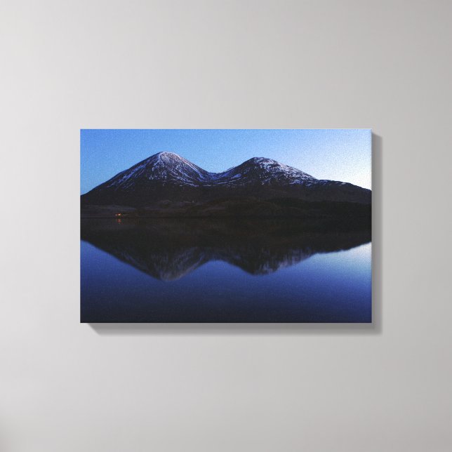 Lienzo Twin Peaks Loch Slapin Isla de Skye (Anverso)