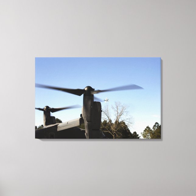 Lienzo Un CV-22 Osprey se prepara para despegar (Anverso)