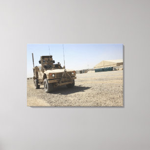 Lienzo Un Oshkosh M-ATV 2