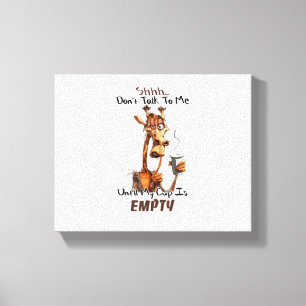 Lienzo Una Giraffe Fría Con Una Taza De Café