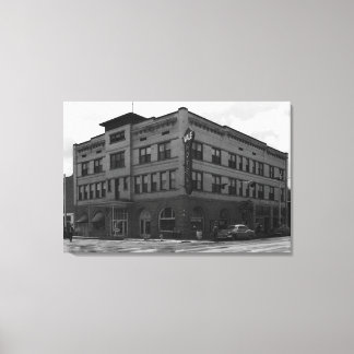 Lienzo Vale, Oregon View of Hotel Vale Photograph