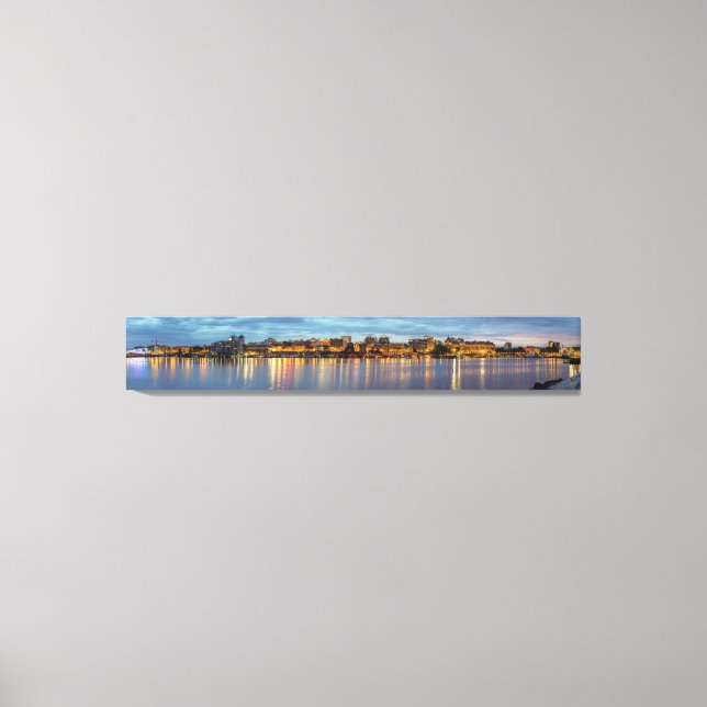 Lienzo Victoria Skyline En Panorama De Noche (Anverso)