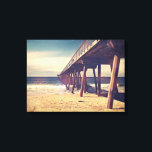 Lienzo Vintage Ocean Pier<br><div class="desc">Disfruta de esta fotografía de Vintage Ocean Pier,  tomada en el Océano Pacífico en Hermosa Beach,  California... </div>