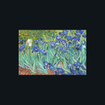 Lienzo Vintage Van Gogh Irises<br><div class="desc">Una hermosa impresión de "irlandeses" pintada en 1889 por el pintor holandés Vincent van Gogh. Irises es una de las varias pinturas de irlandeses de Van Gogh y es una de las muchas pinturas que creó en el asilo de Saint Paul-de-Mausole, Arles France en 1890 el año de su muerte....</div>