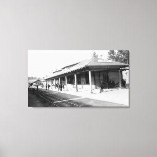 Lienzo Vista exterior de la estación de tren de Colfax