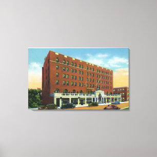 Lienzo Vista exterior del Hotel Saranac