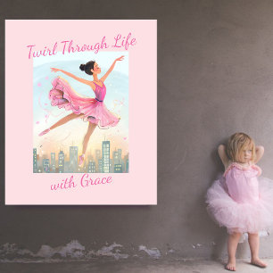 Lienzo Whimsy Twirling Ballerina con gracia sobre la ciud