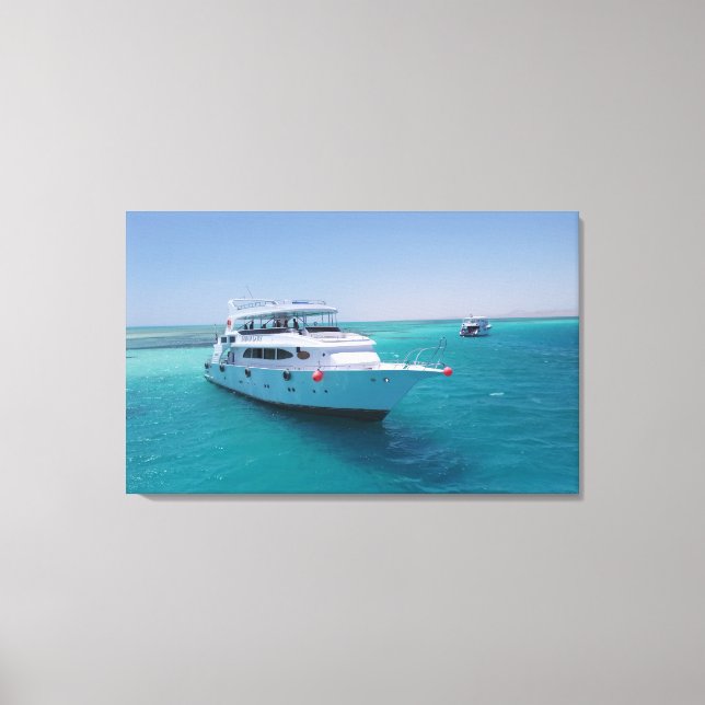 Lienzo Yate blanco con nieve cerca de la isla blanca en e (Anverso)