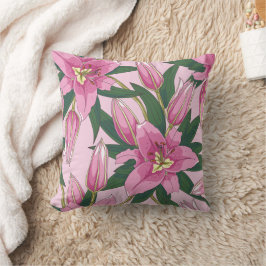 Lilis en flor en Cojín decorativo rosado pastel