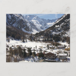 Lillaz con nieve en la postal italiana de los Alpe