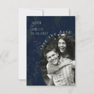 Lily del Azul Oscuro del Valle con fondo desvaneci