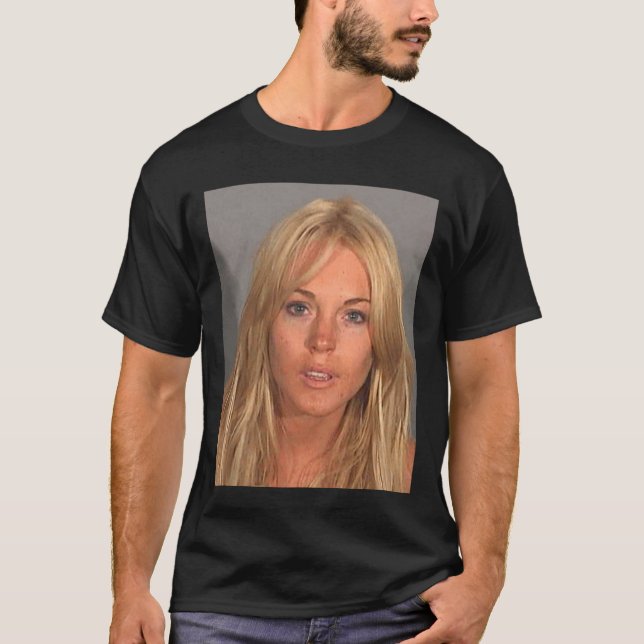LINDSAY LOHAN MUGSHOT Camiseta clásica (Anverso)