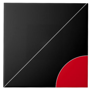 Línea diagonal blanca sobre baldosa cerámica negra