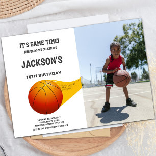 Línea naranja de la invitación al baloncesto con f