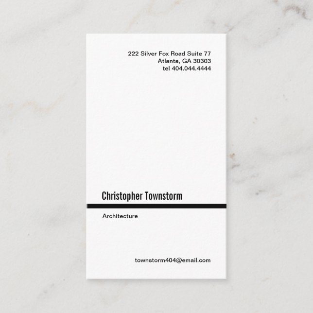 Línea negra simple tarjeta de visita vertical (Anverso)