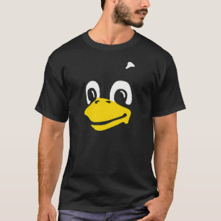 Linux Tux la cara del pingüino en la camiseta