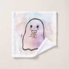 Little ghost eats pizza