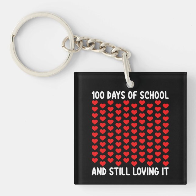 Llavero 100 días de escuela y aún amando los corazones de  (Frente)
