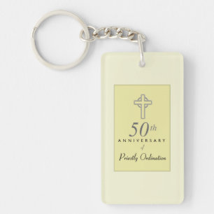 Llavero 50° aniversario del sacerdote con cruz Grabado en