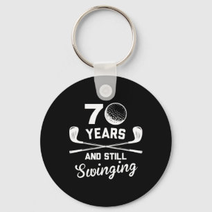 Llavero 70 años y aún se acerca el 70 aniversario de Funny
