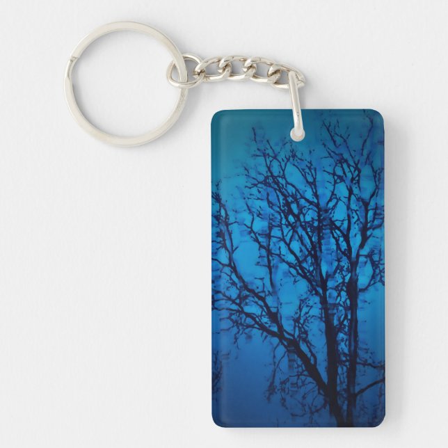 Llavero A Través Del Vidrio, El Arbol Llorando Azul Resume (Frente)