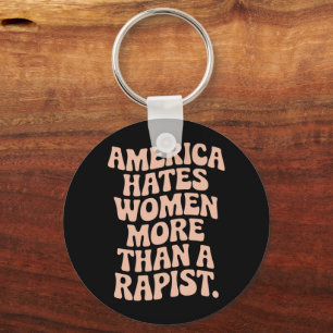 Llavero Activista feminista anti-MAGA en contra de Trump