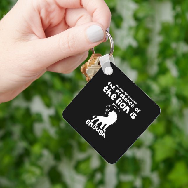 Llavero Amantes Del León: La Presencia Del León Es Suficie (Mano)