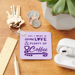 Llavero Amor y café añaden las iniciales púrpura