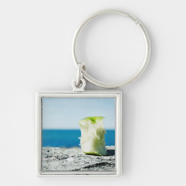 Llavero Apple quita el corazón en la suciedad (Frente)