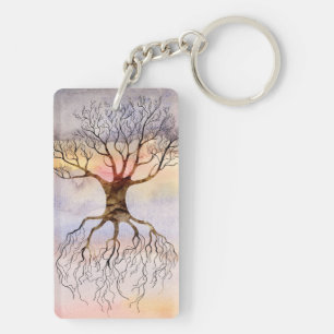 Llavero Árbol contra el cielo