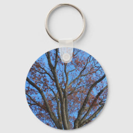 Llavero Árbol de roble en un cielo azul otoñal -