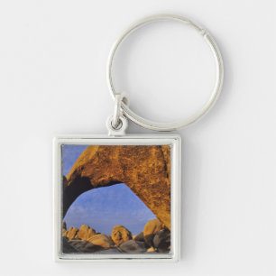 Llavero Arch Rock en el Parque Nacional Joshua Tree en