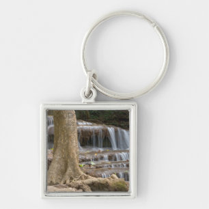 Llavero Asia, cascada en la frontera entre Tailandia