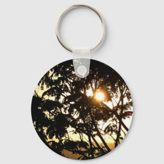 Llavero Atardecer a través de árboles en fotografía tropic