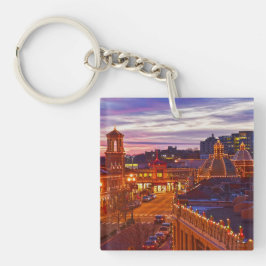 Llavero Atardecer en Kansas City Plaza ilumina la montaña